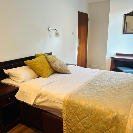 Sinai Hotel London Bagian luar foto