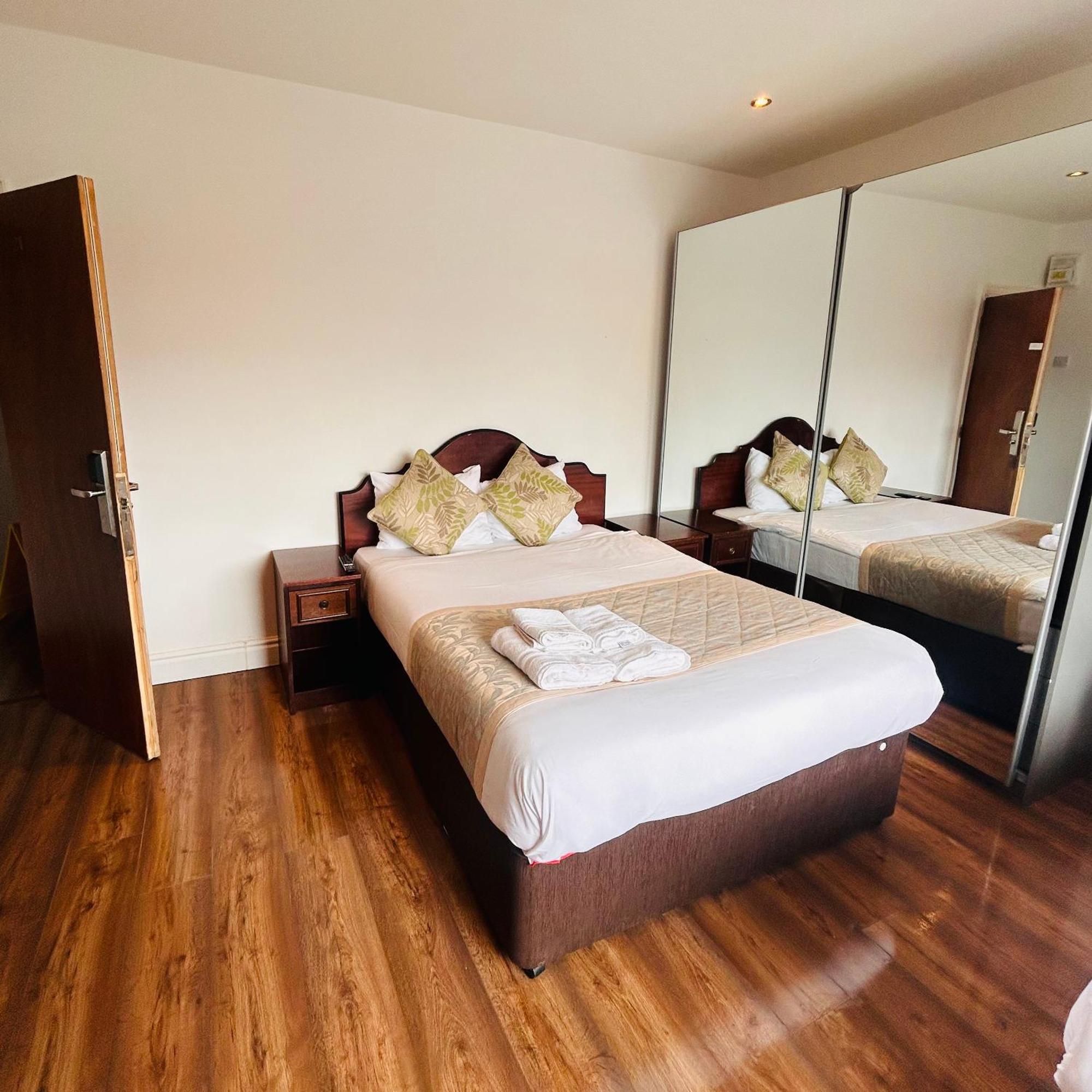 Sinai Hotel London Bagian luar foto